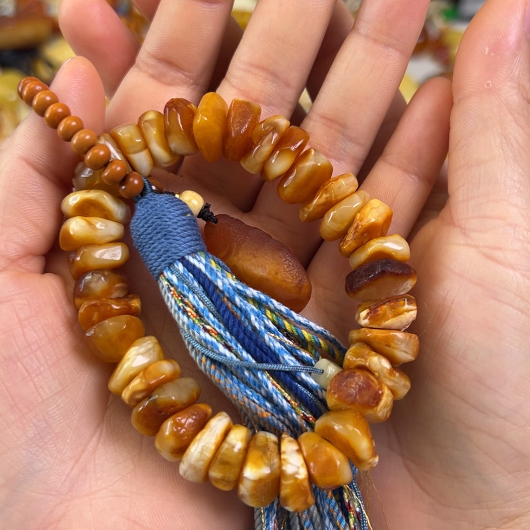 蜜蜡裸石未镶嵌蜜蜡