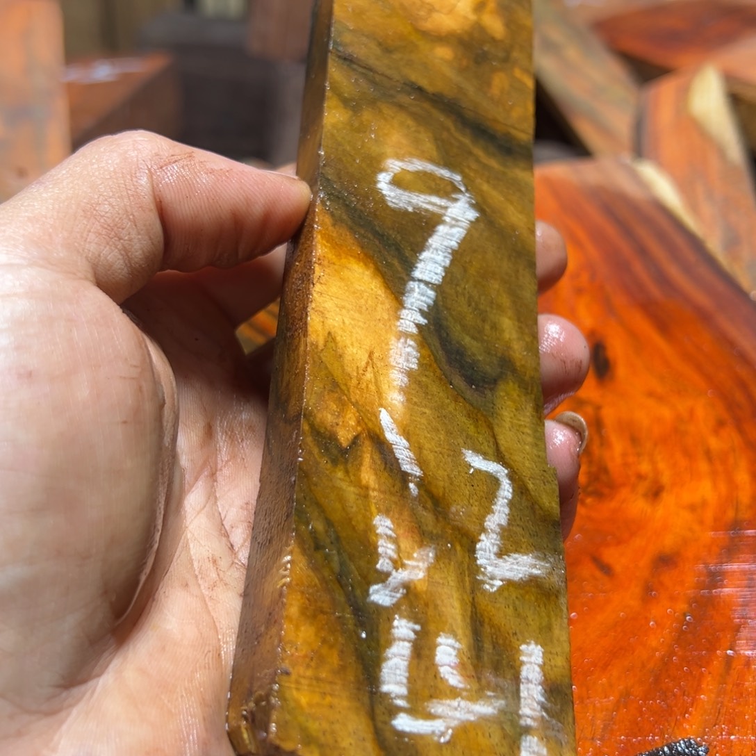 江***画交趾黄檀（大红酸枝）