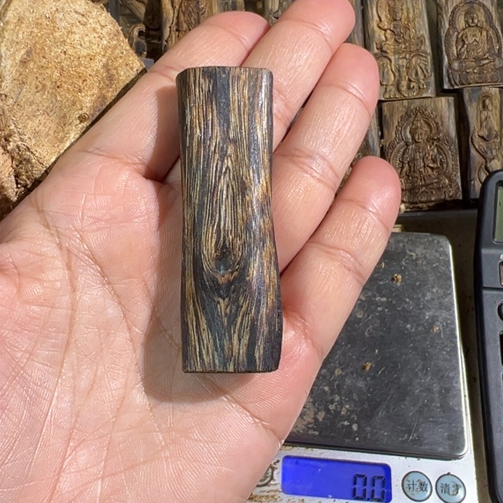 吊坠沉香棋楠沉香虎斑棋吊坠8.9克