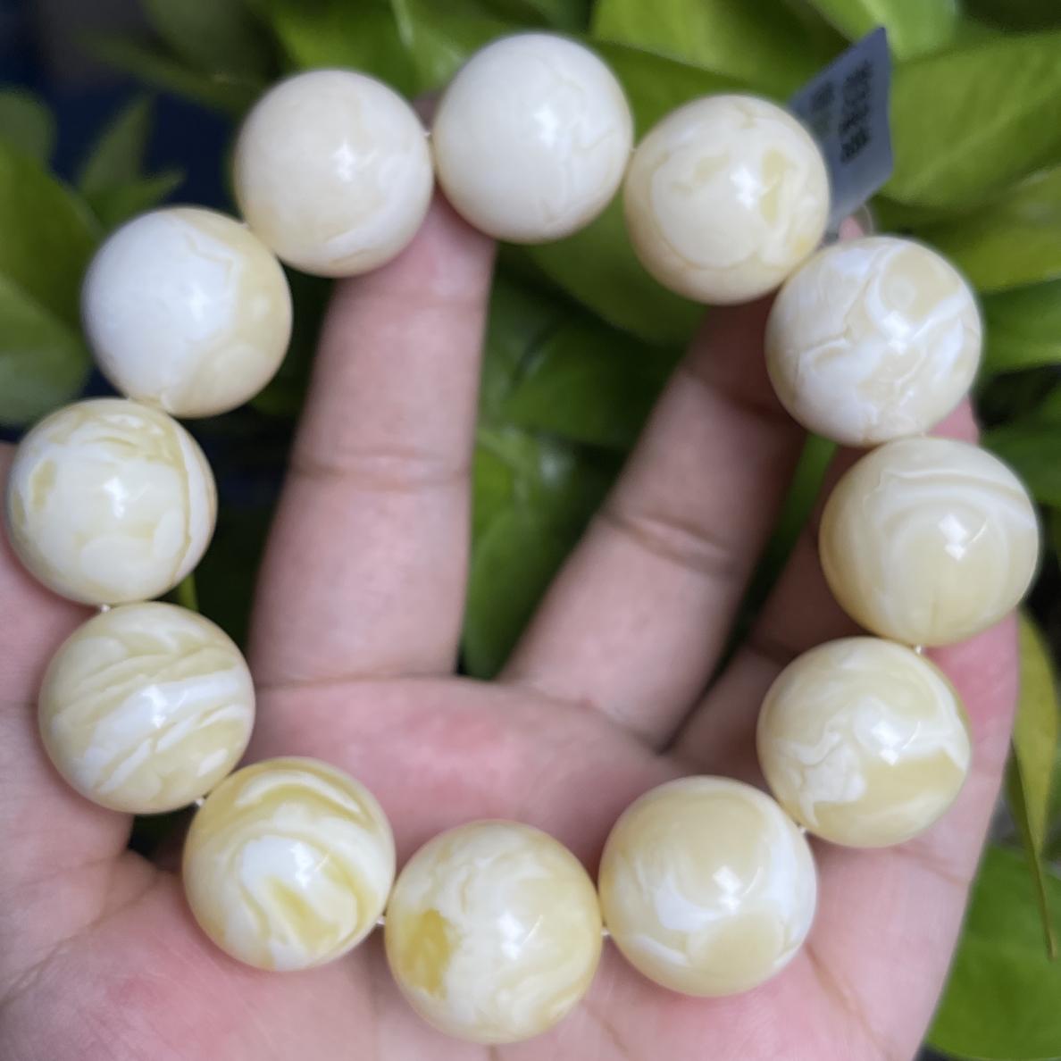 20瓷白蜜蜡圆珠手串