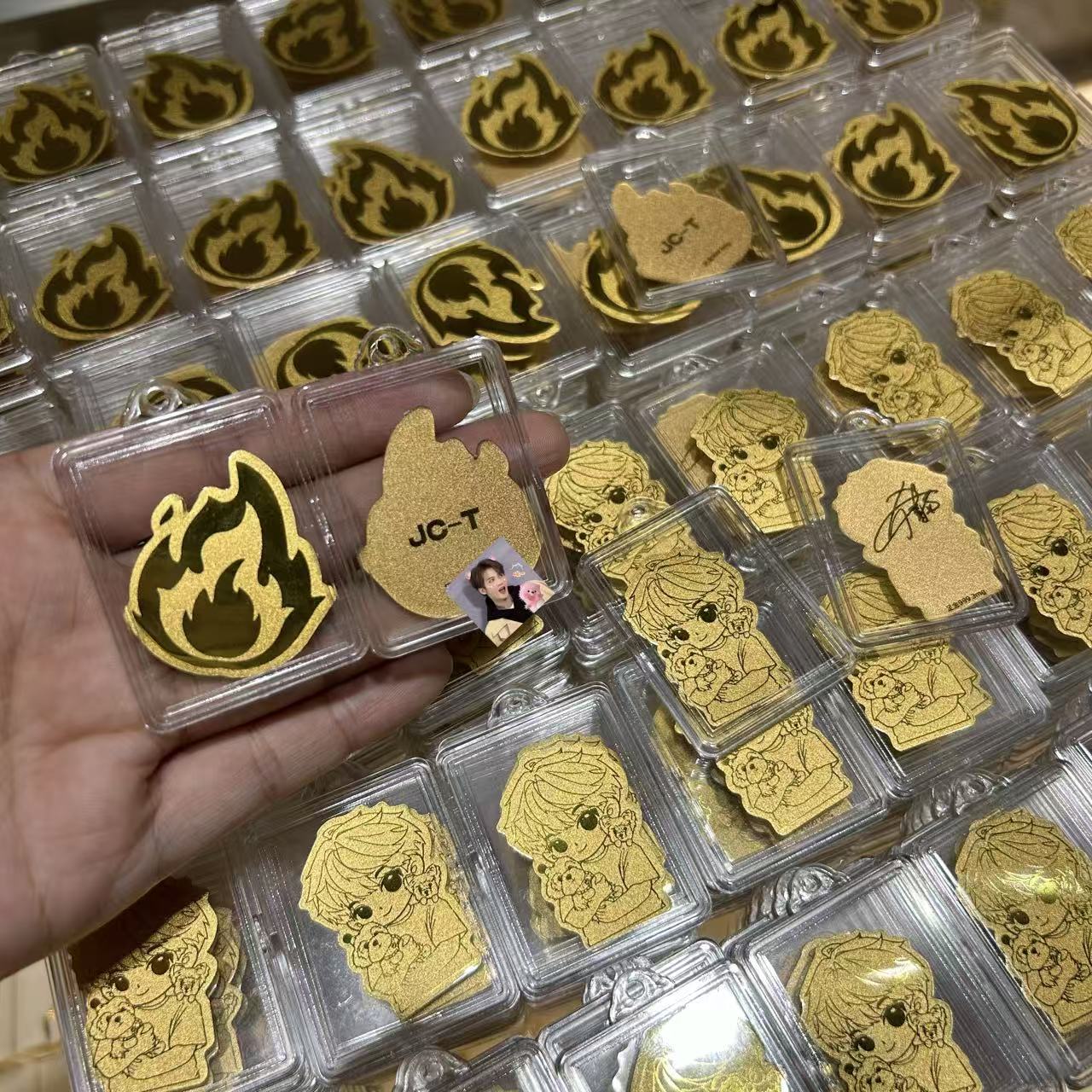 含金工艺品创梵精品檀健次“小炭火”3mg含金手机贴周边物料