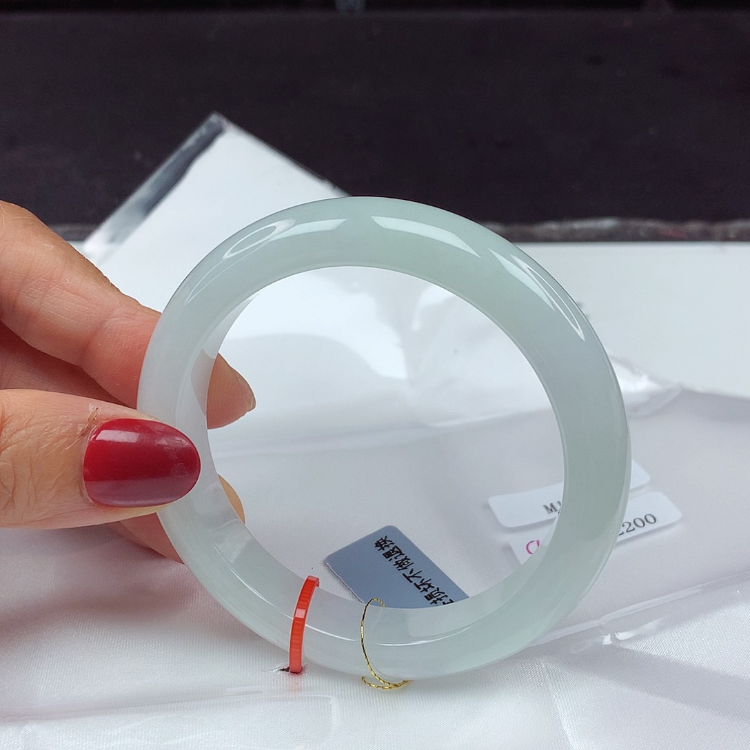 翡翠手镯未镶嵌57圈4687