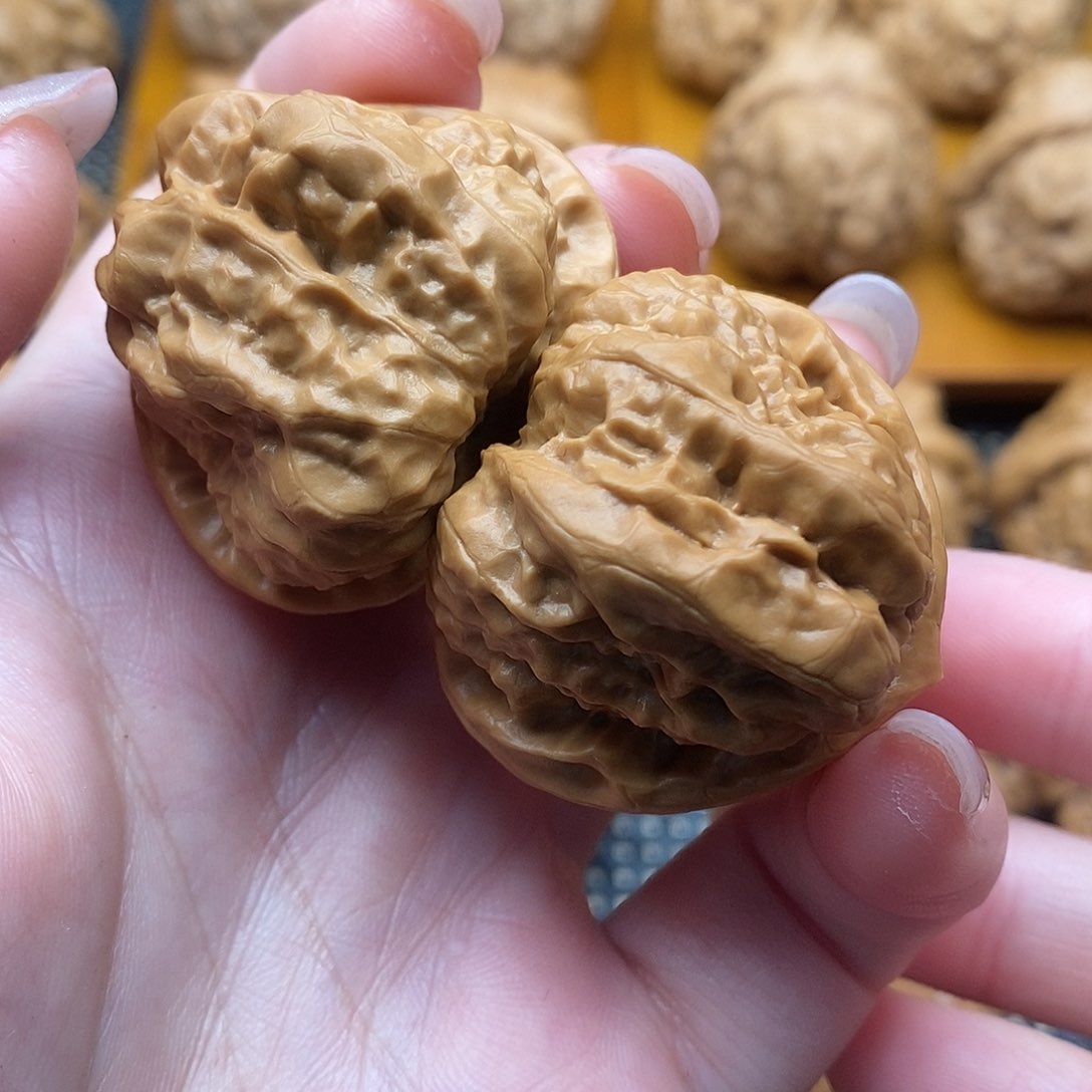 文玩核桃吊坠边38左右