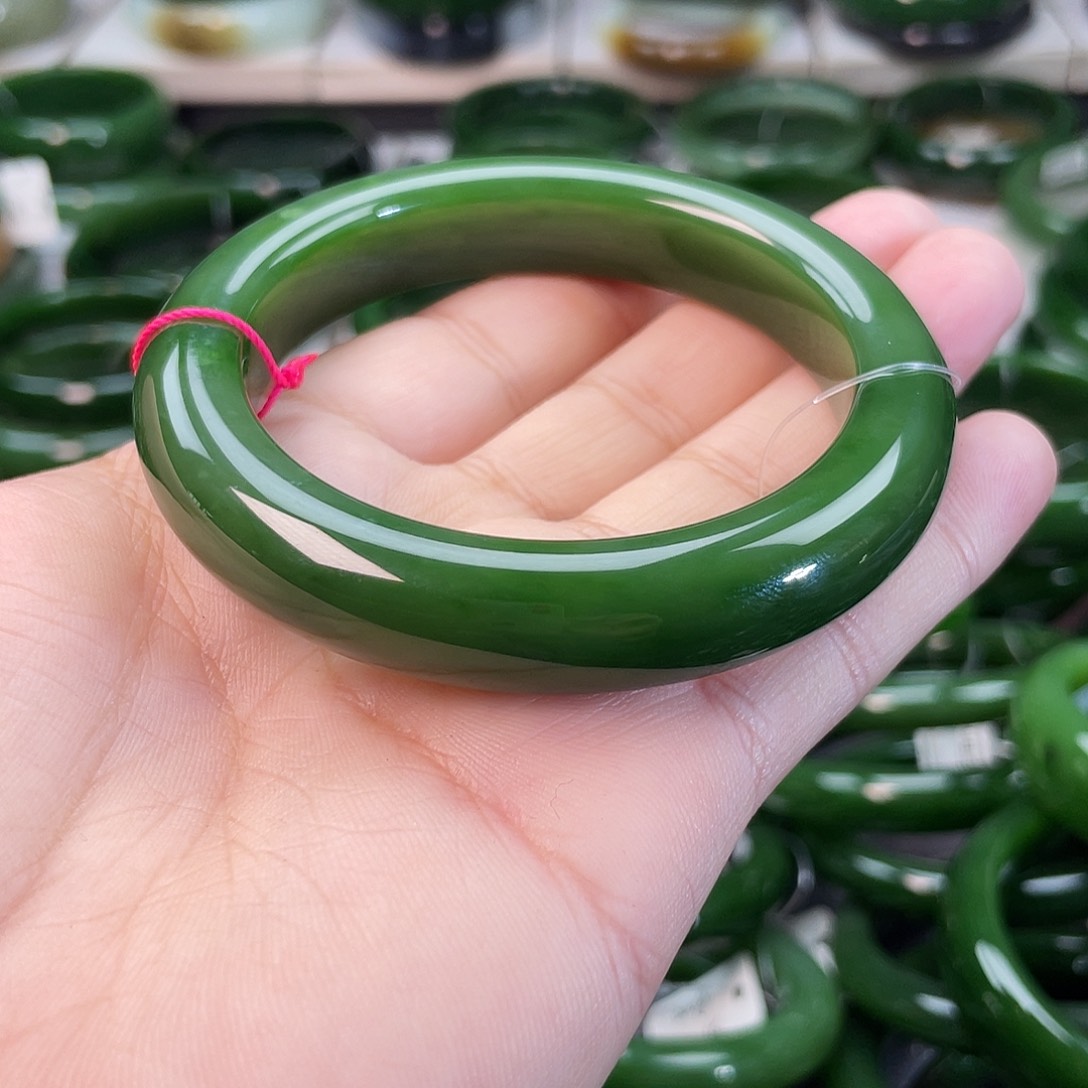 和田玉（碧玉）手镯未镶嵌