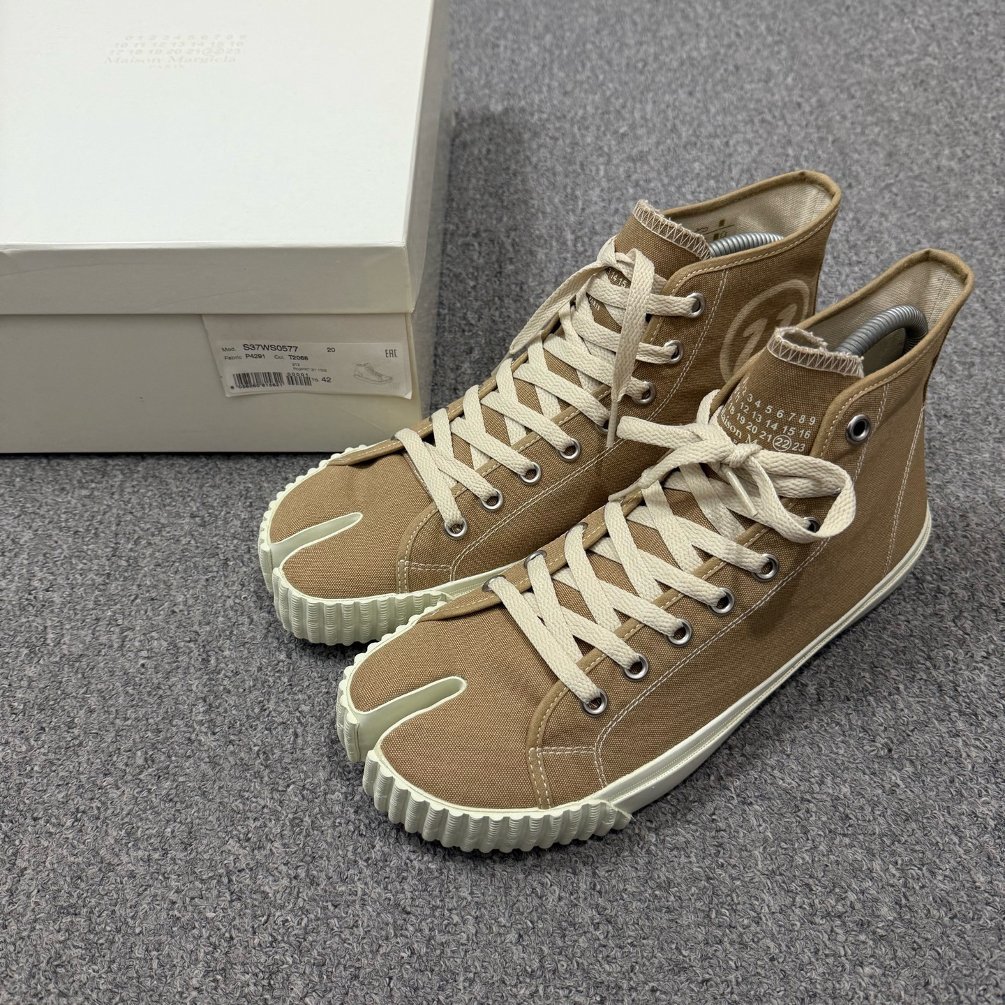 未使用 Maison Margiela/梅森马吉拉 18798200分趾高帮帆布鞋42码