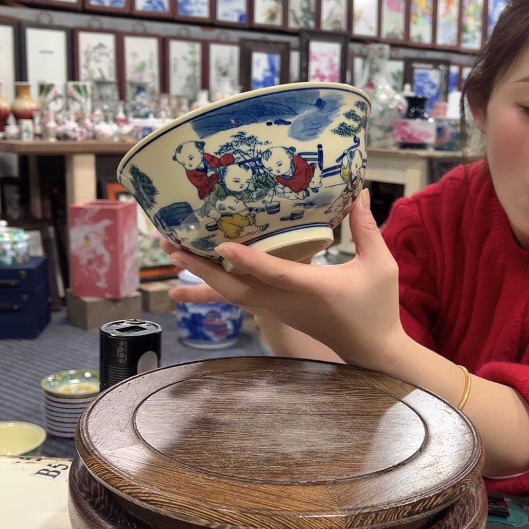 摆件陶瓷/////景德镇陶瓷瓷器。