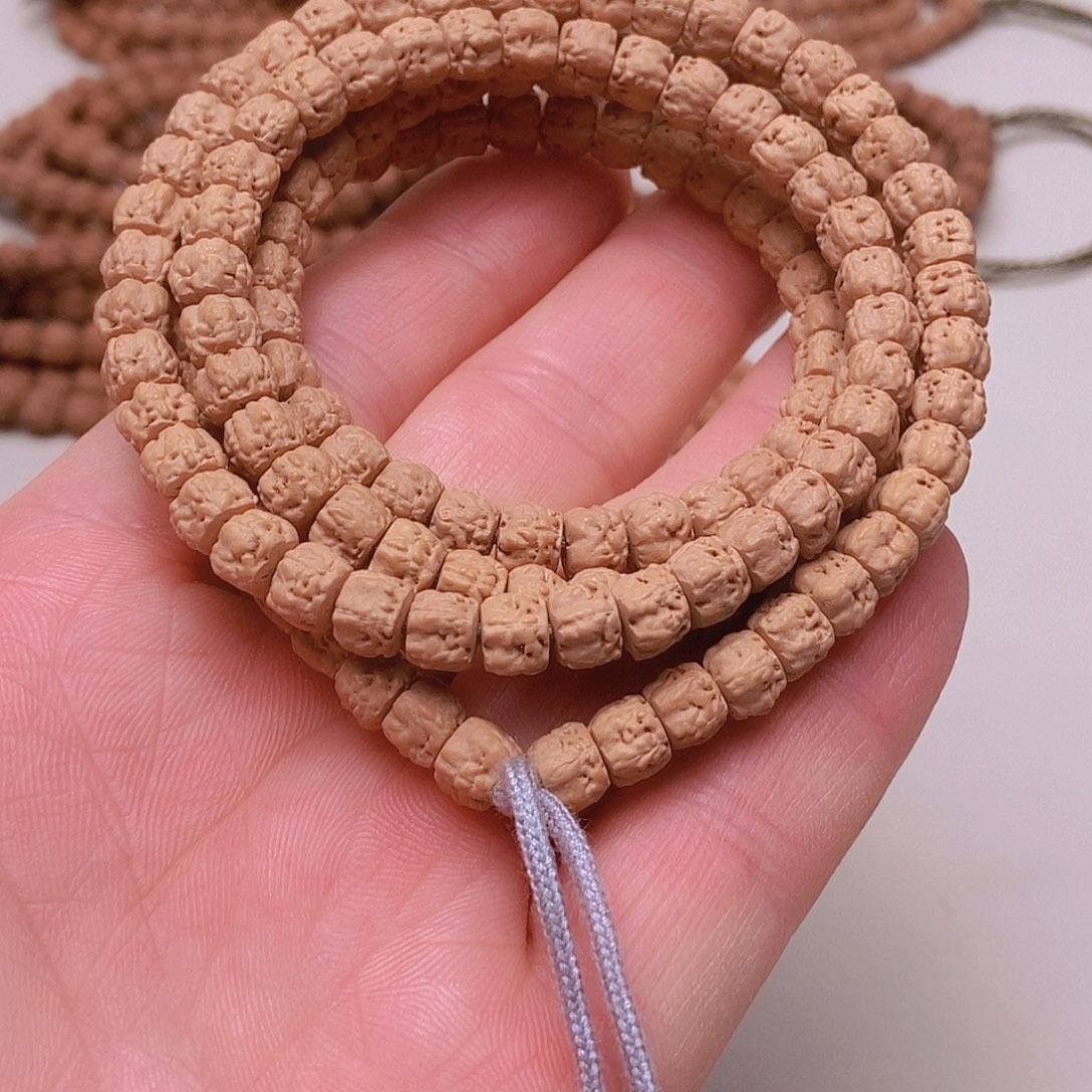 章***哥金刚菩提吊坠108收藏级龙切小佛手