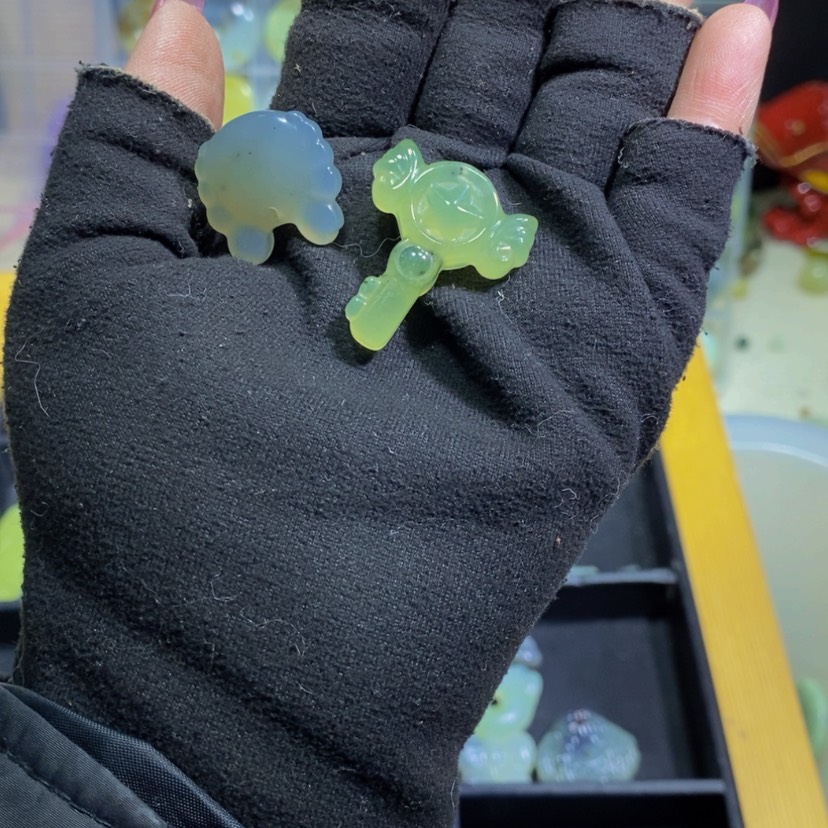 【闪购商品】蛇纹石玉其他未镶嵌155