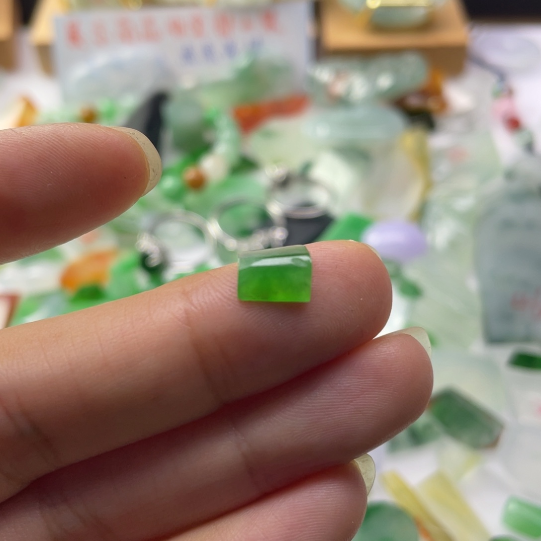 定制翡翠未镶嵌天然缅甸翡翠