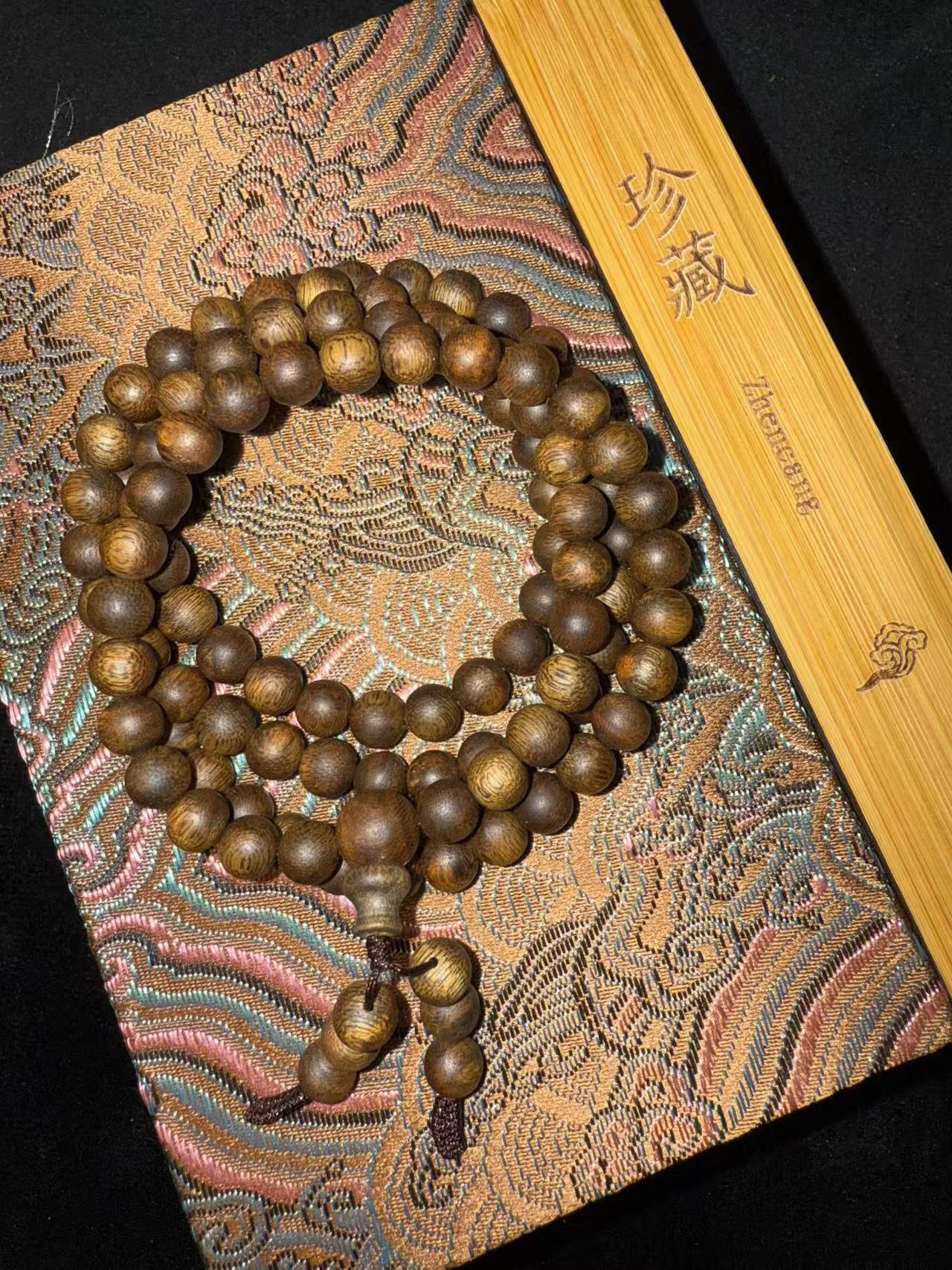 沉香海南沉香棋楠多圈手串，0.8沉水浮品质，甜凉香韵男女气质款。