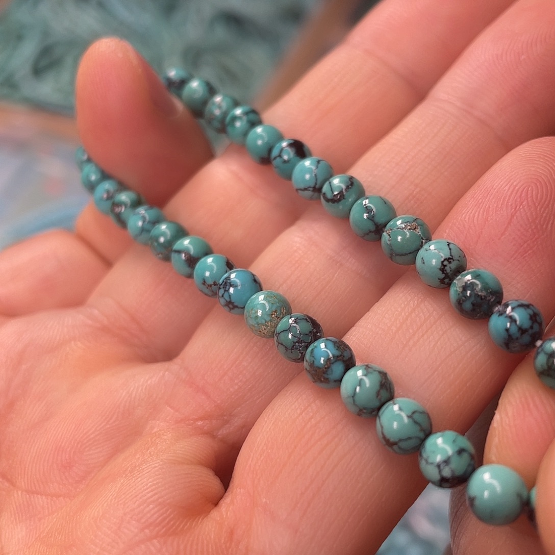 绿松石未镶嵌颈饰