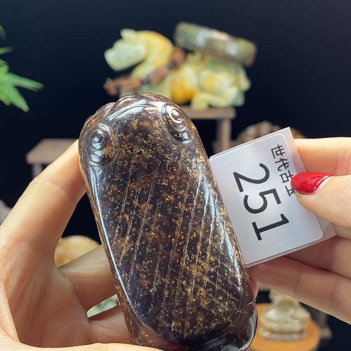 和田玉（糖玉）未镶嵌挂件