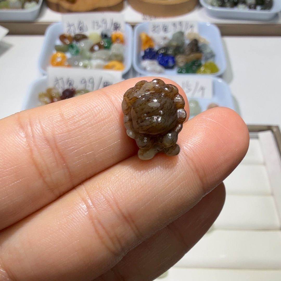 和田玉未镶嵌珠宝奇石