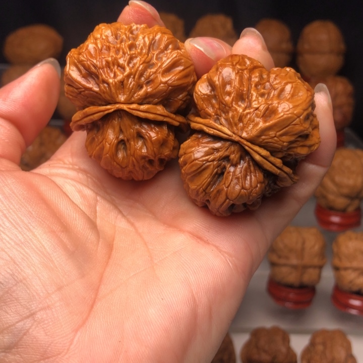 心***风桃核吊坠688龟背磐石鬼脸