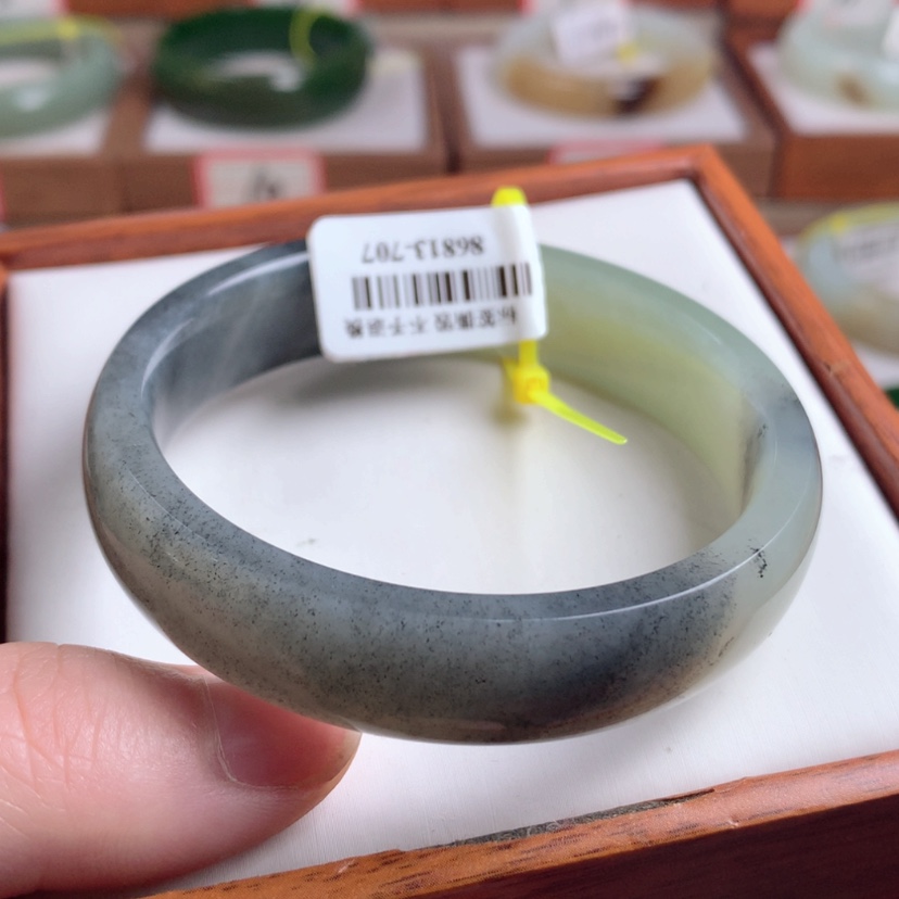 【闪购商品】和田玉手镯未镶嵌