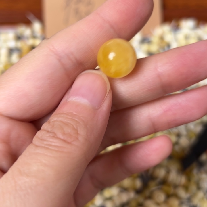 蜜蜡未镶嵌裸石12.8mm一个