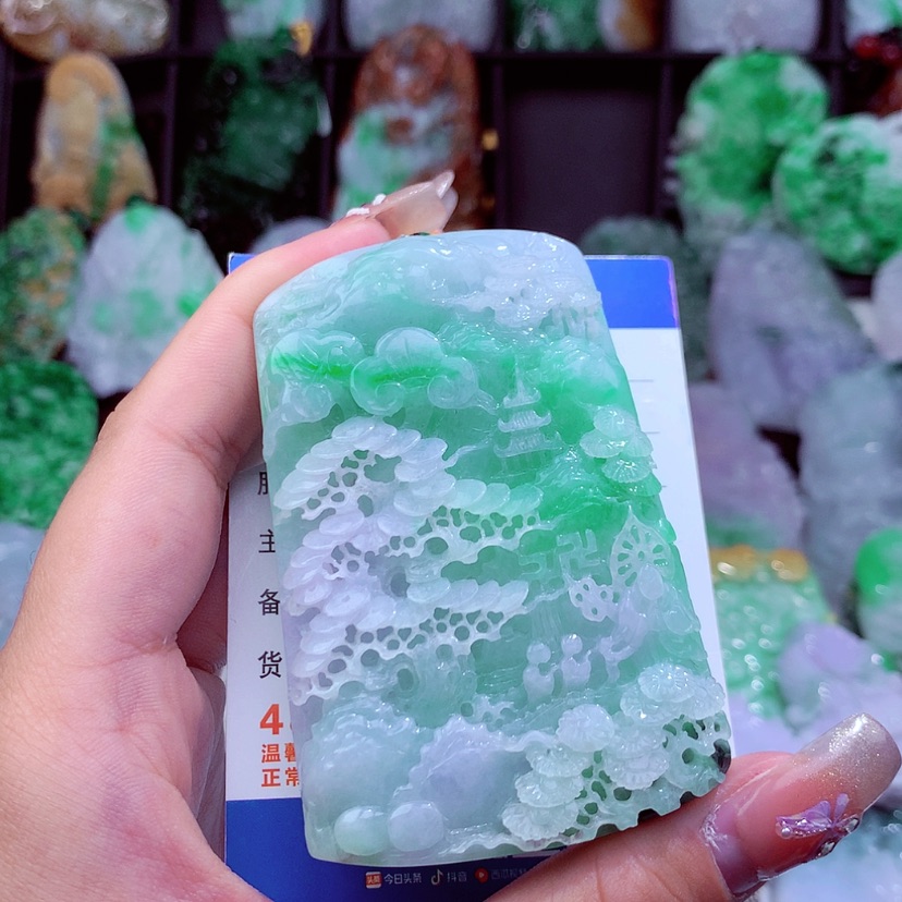 【闪购商品】翡翠颈饰未镶嵌闪***?挂件