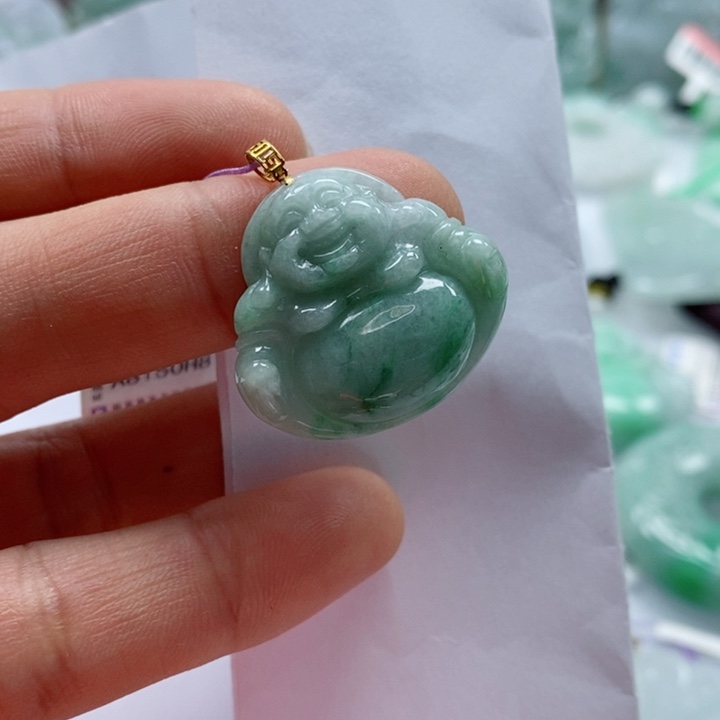 翡翠颈饰未镶嵌天然
