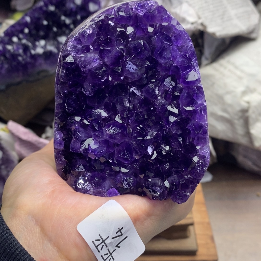 未镶嵌水晶大型摆件（非配饰）