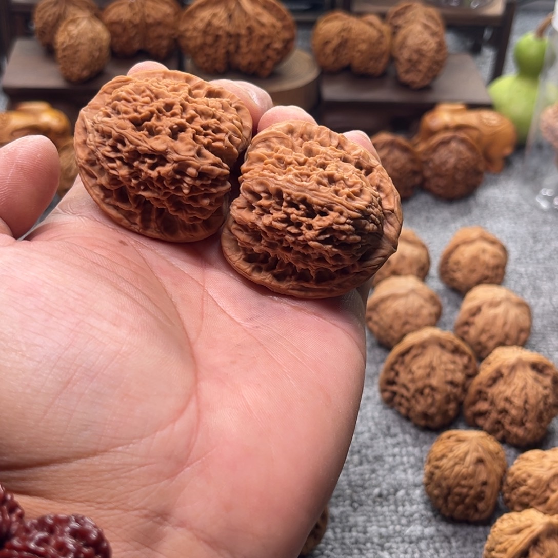 文***者把件文玩核桃高炮南疆