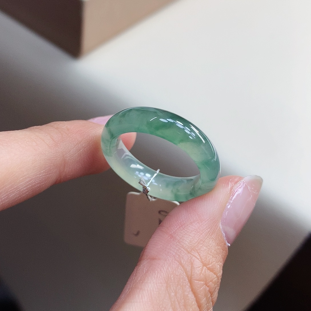 翡翠戒指未镶嵌17号
