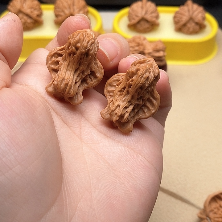 文玩核桃把件小*子文玩核桃