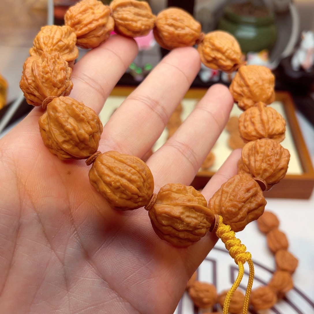文玩核桃手串蛤蟆头
