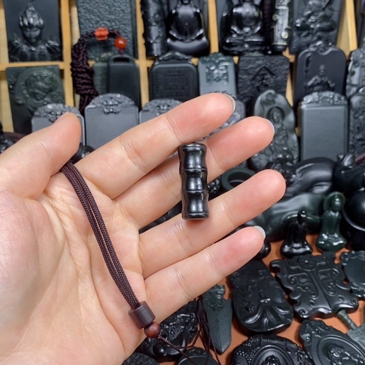 和田玉（青玉）未镶嵌颈饰