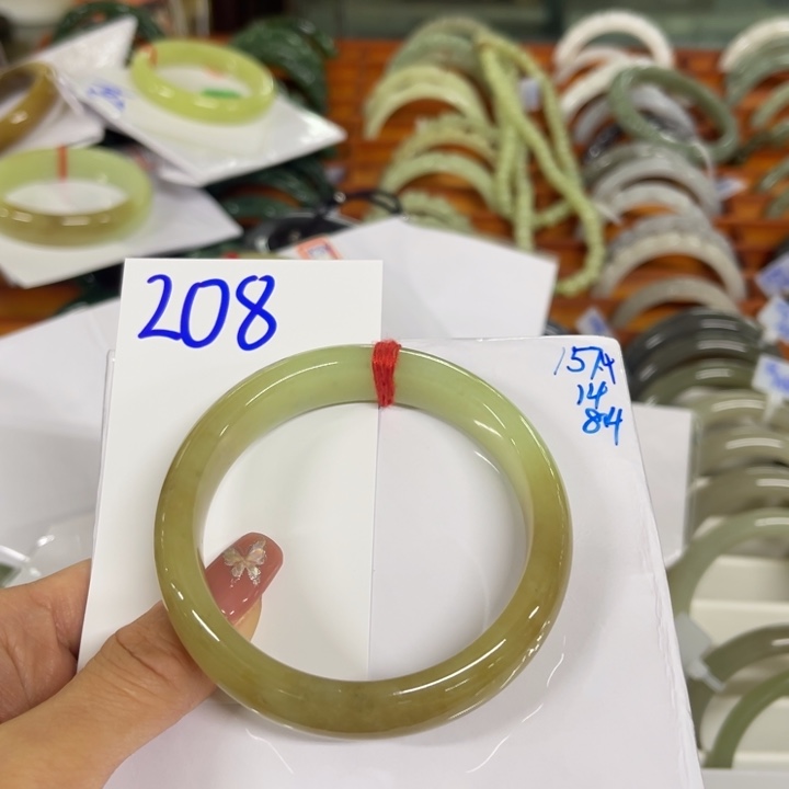 和田玉未镶嵌手镯