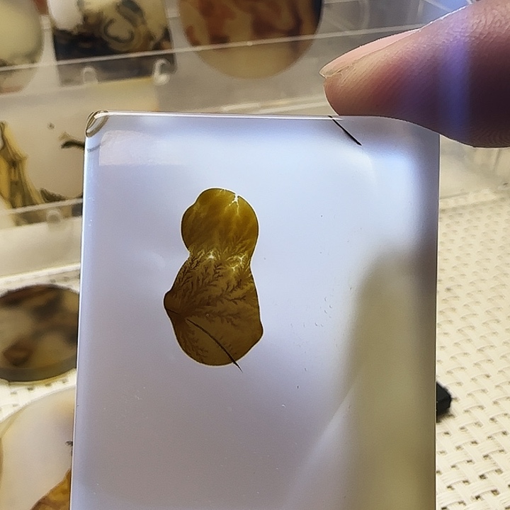 玛瑙/玉髓未镶嵌珠宝奇石