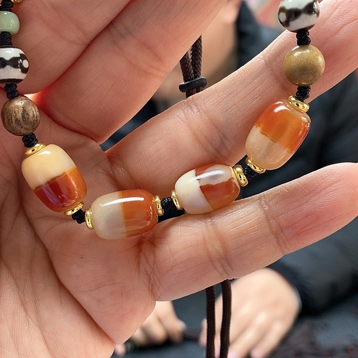 玛瑙/玉髓颈饰合金