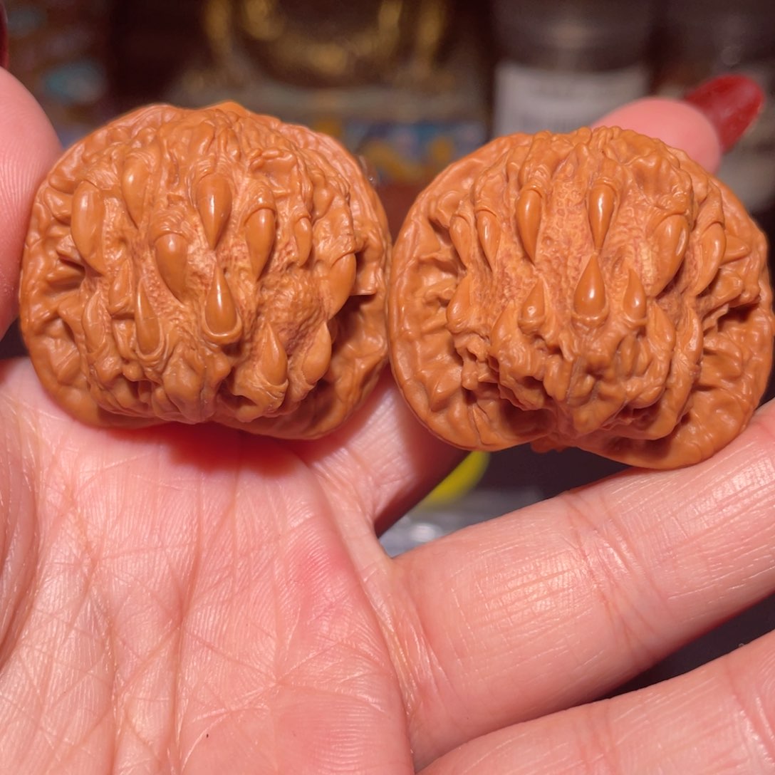 【闪购商品】文玩核桃把件德****）饕餮