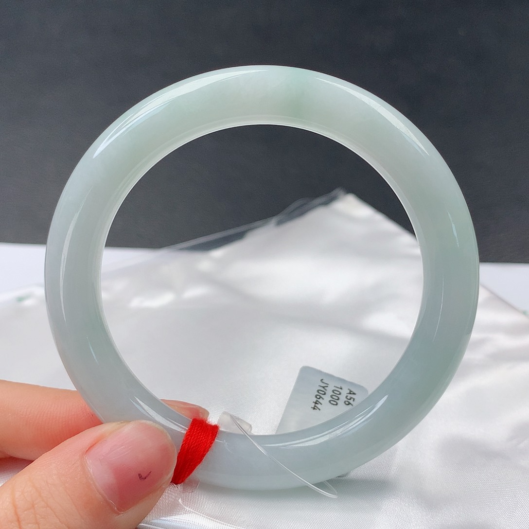 翡翠手镯未镶嵌63圆56