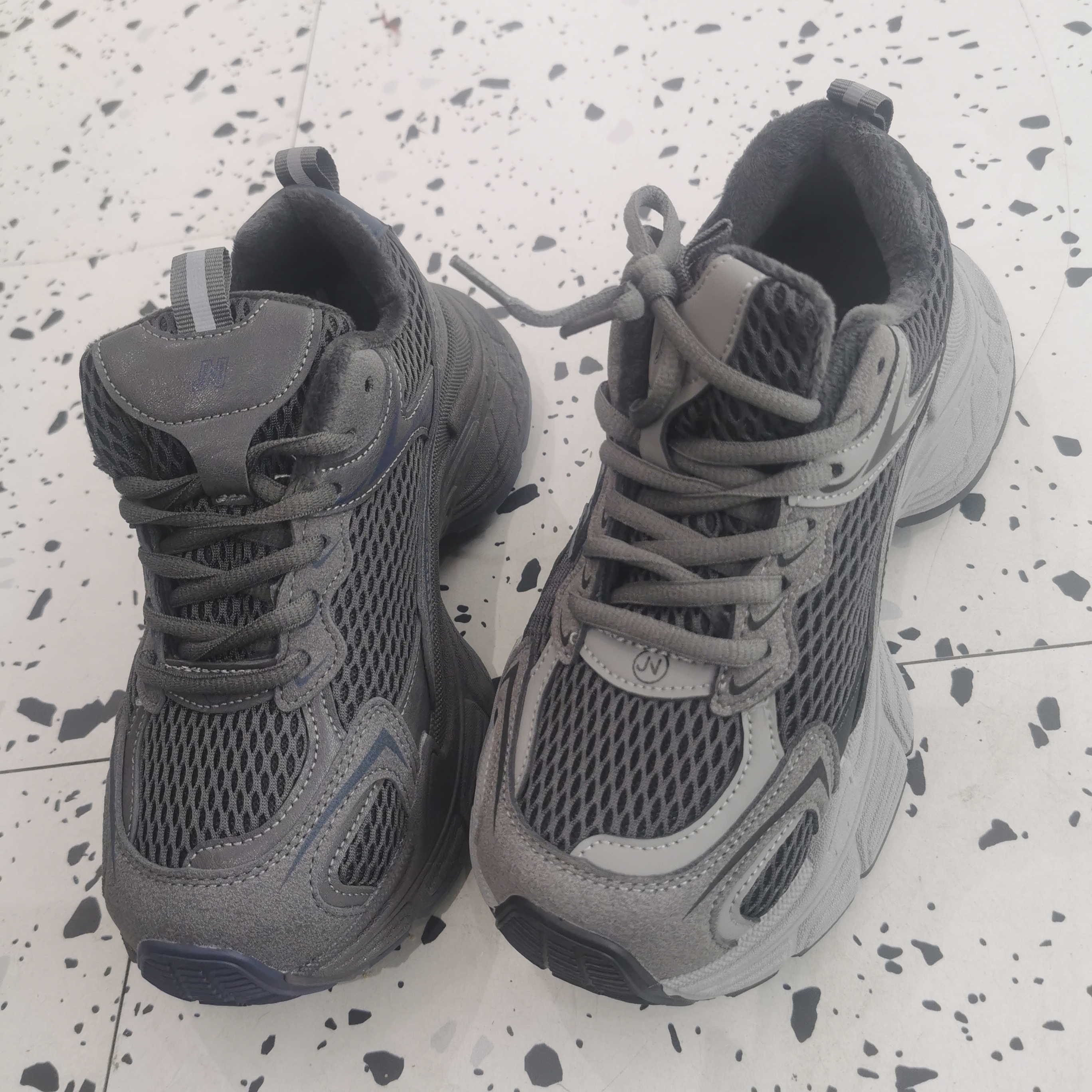 瑞丽鞋包新款上市棉鞋8016