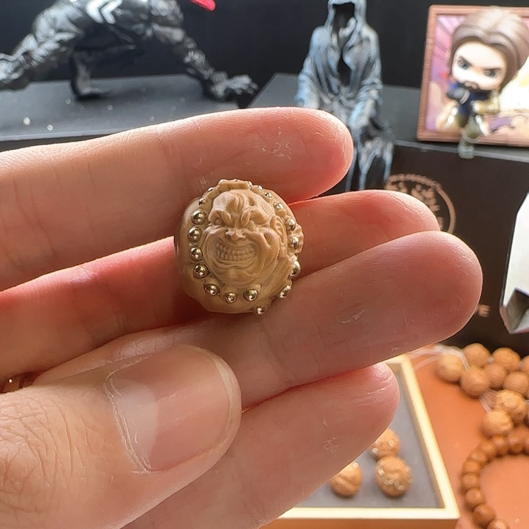 猴头核桃吊坠半身僧王18➕