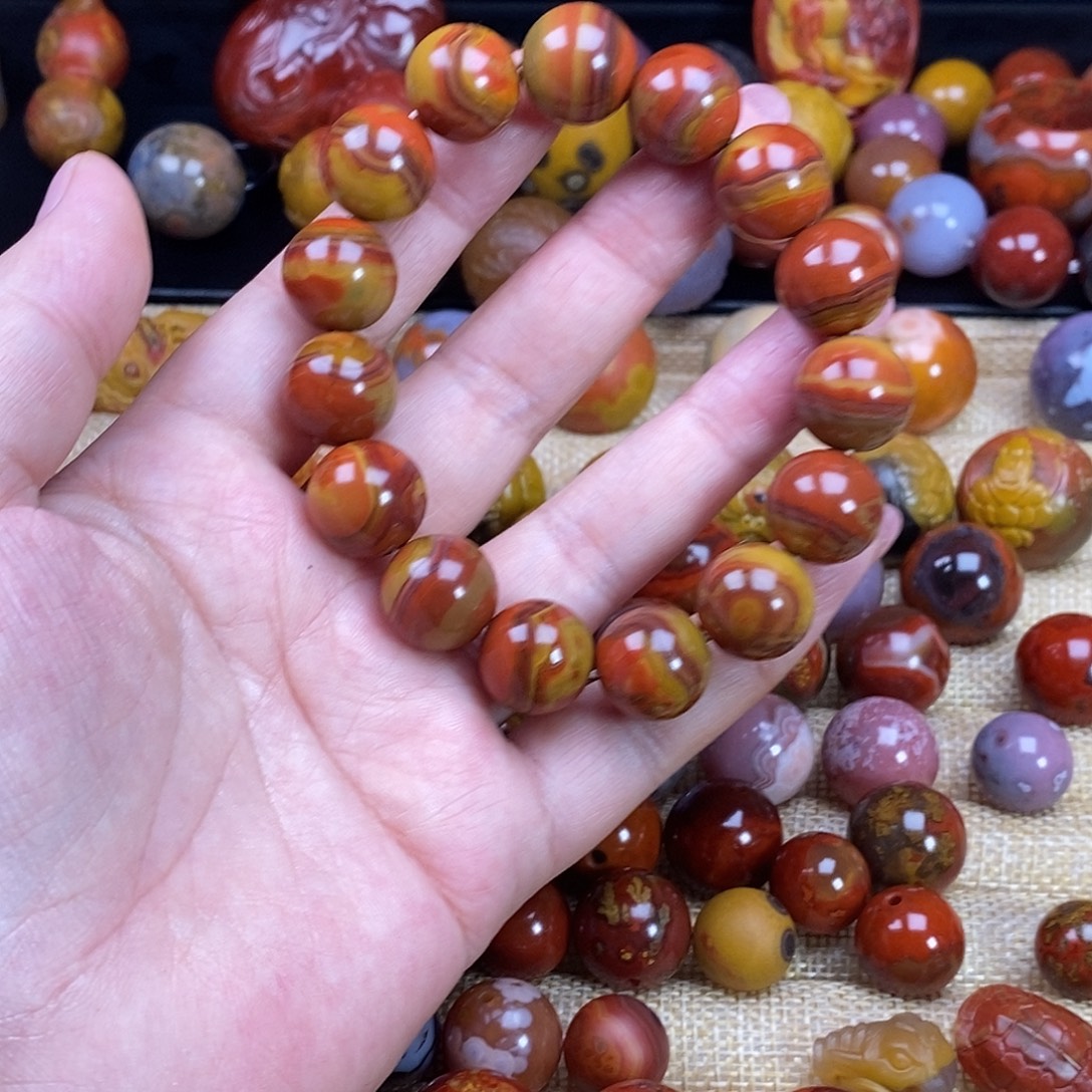 昊***鹏玛瑙/玉髓未镶嵌战国红玛瑙