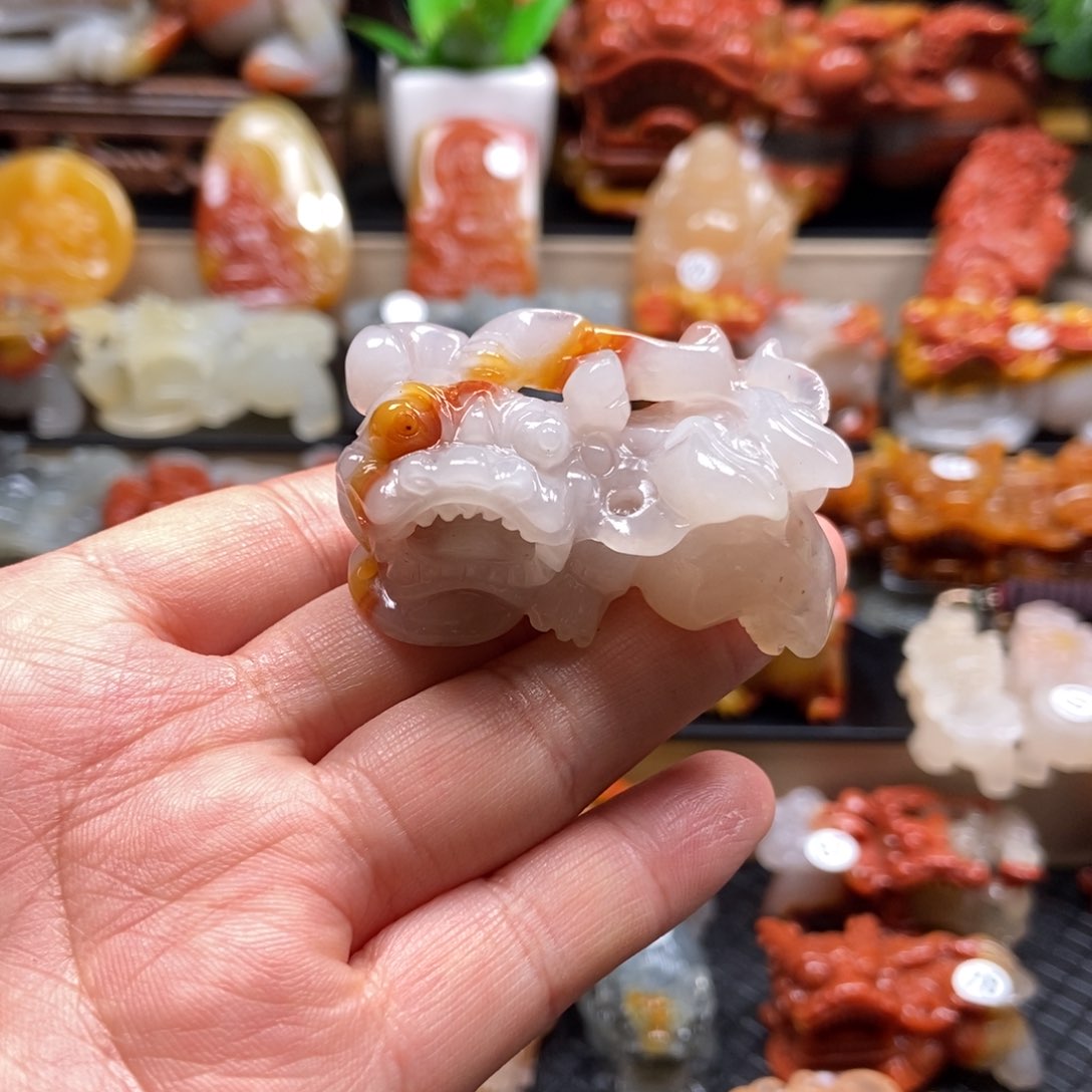石英质玉（黄龙玉）挂件未镶嵌