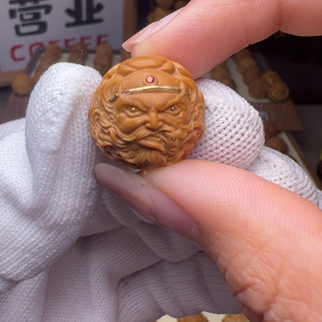 把件猴头核桃镶嵌款钟馗美女全品