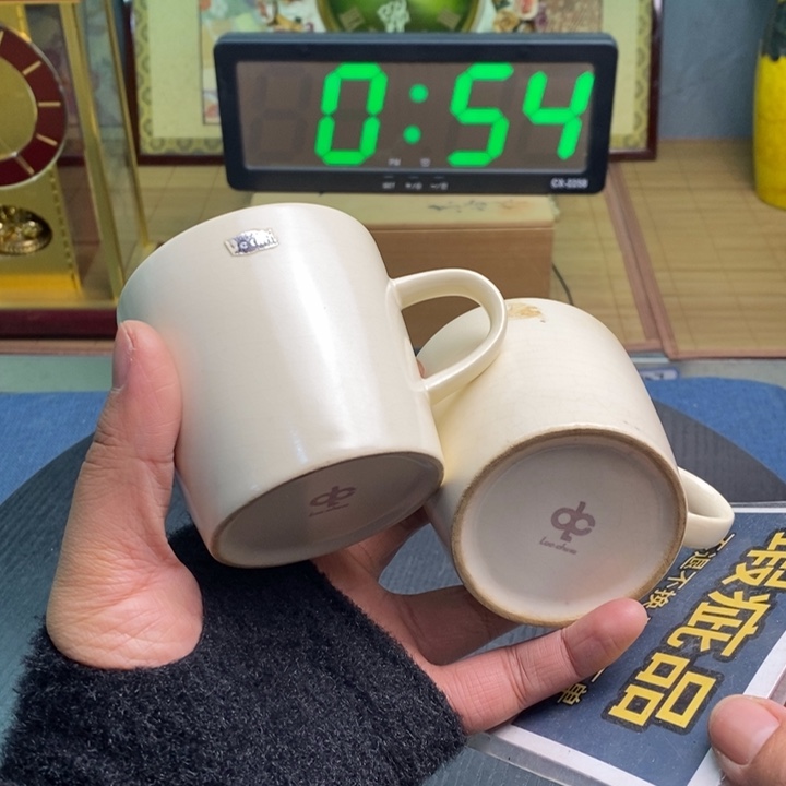 摆件有微瑕有微瑕