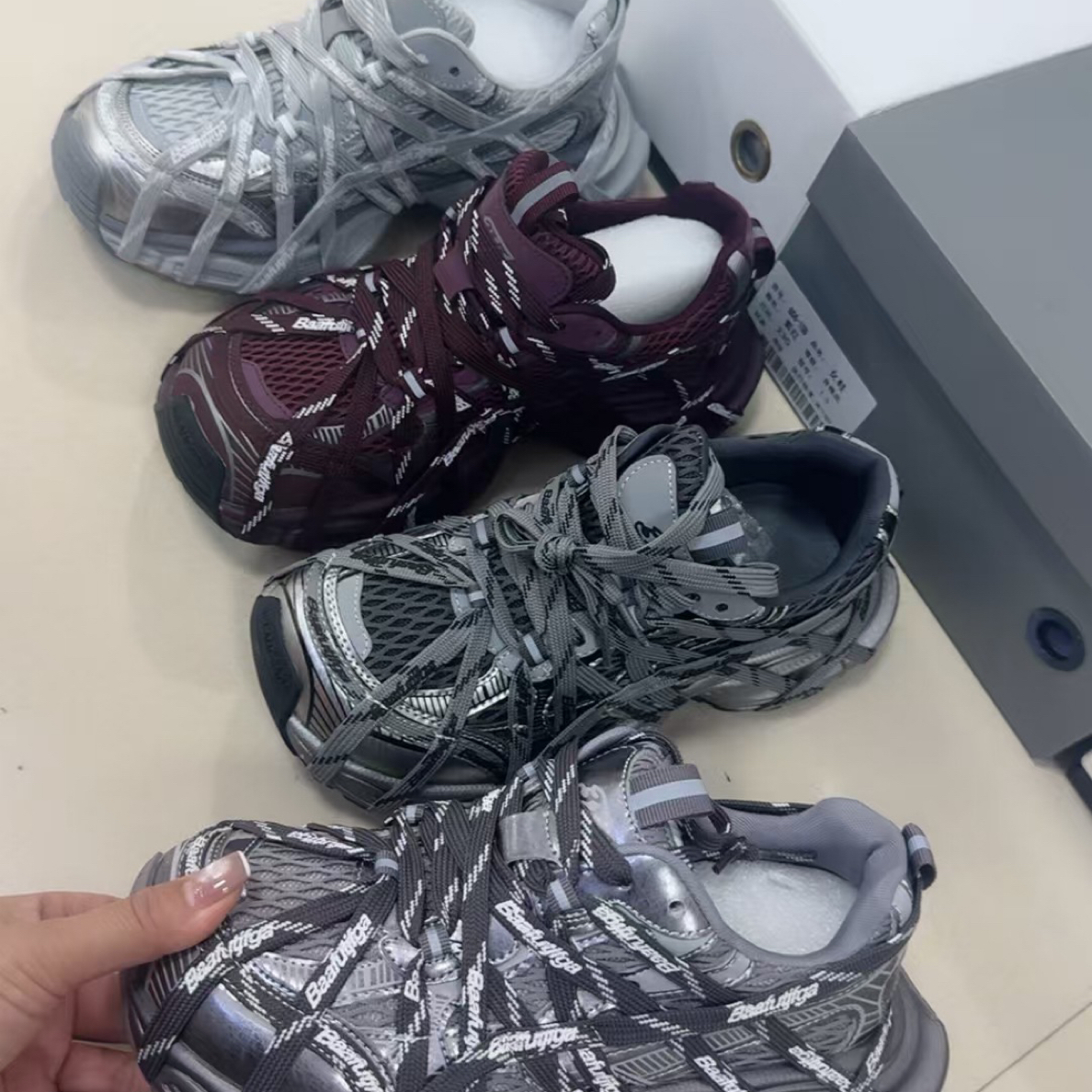 2025新款女鞋编码（201-400）商场撤回断码默认瑕疵介意勿拍，冬季