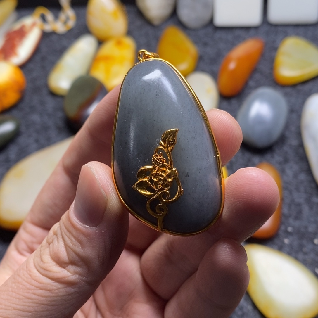 【闪购商品】和田玉颈饰未镶嵌