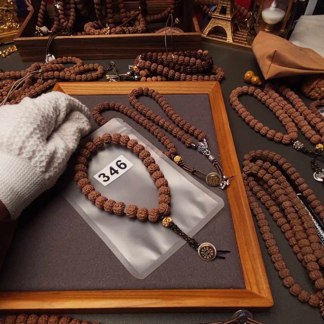 吊坠金刚菩提哦哦哦哦哦哦哦哦哦哦哦哦