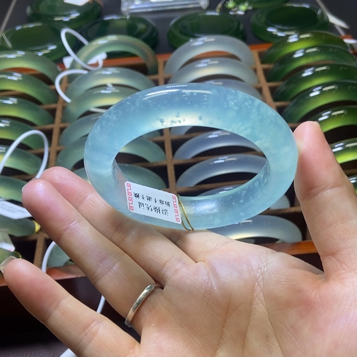 蛇纹石玉未镶嵌手镯56