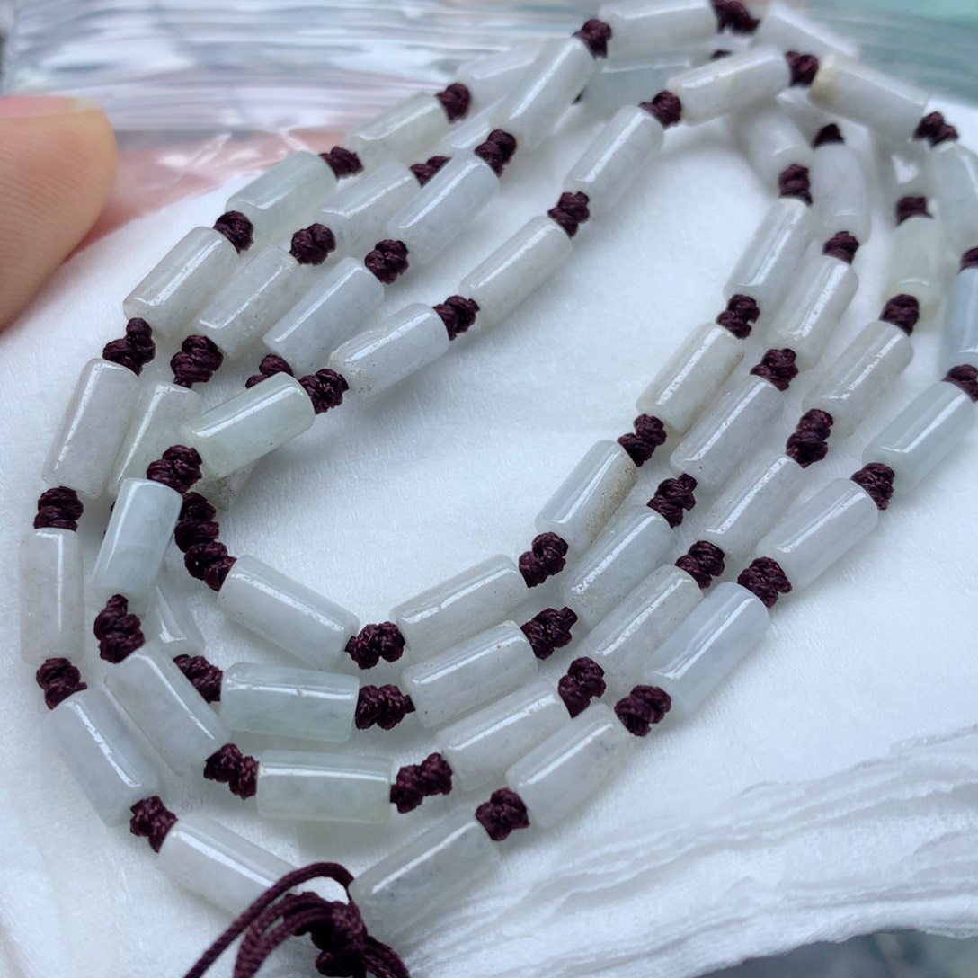 翡翠颈饰未镶嵌手串