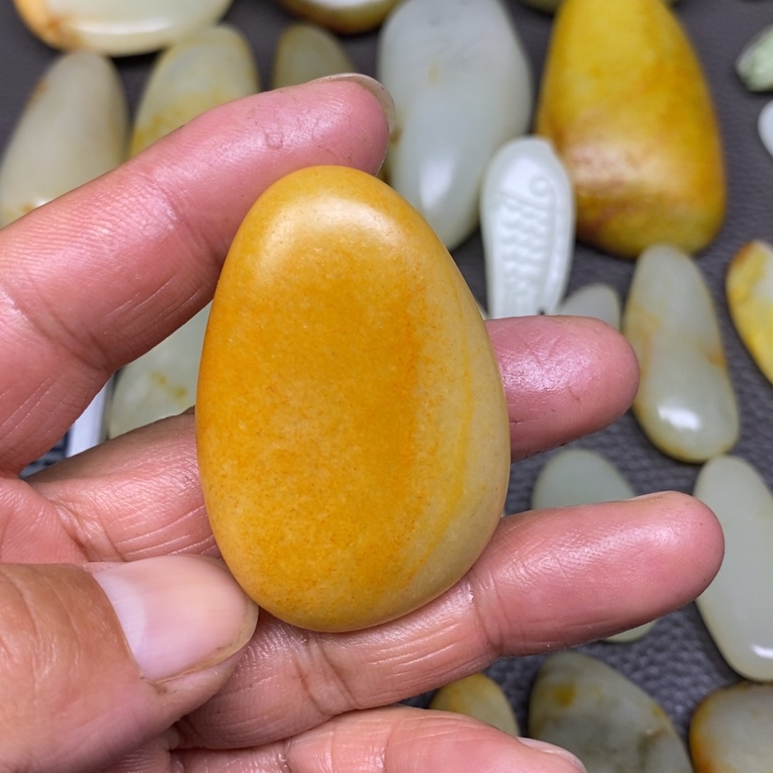 和田玉挂件未镶嵌