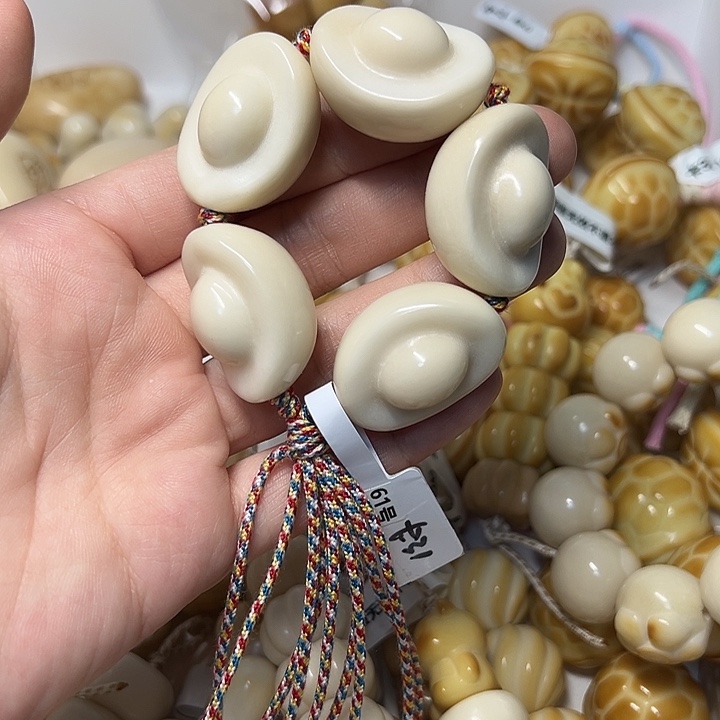 吊坠菩提根/象牙果K31 特价瑕疵款手持不退不换 61 号