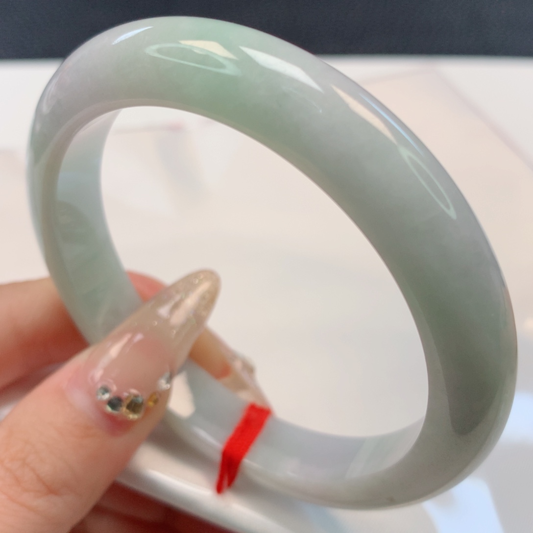 【闪购商品】翡翠手镯未镶嵌57圈