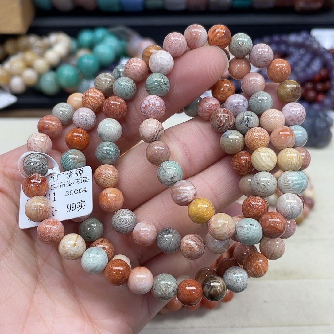 未镶嵌手串硅化珊瑚（珊瑚玉）900