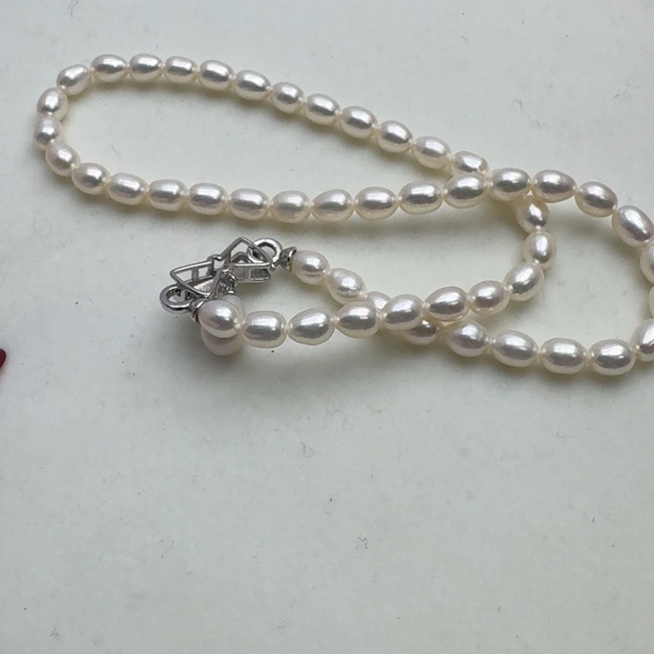 淡水珍珠颈饰未镶嵌