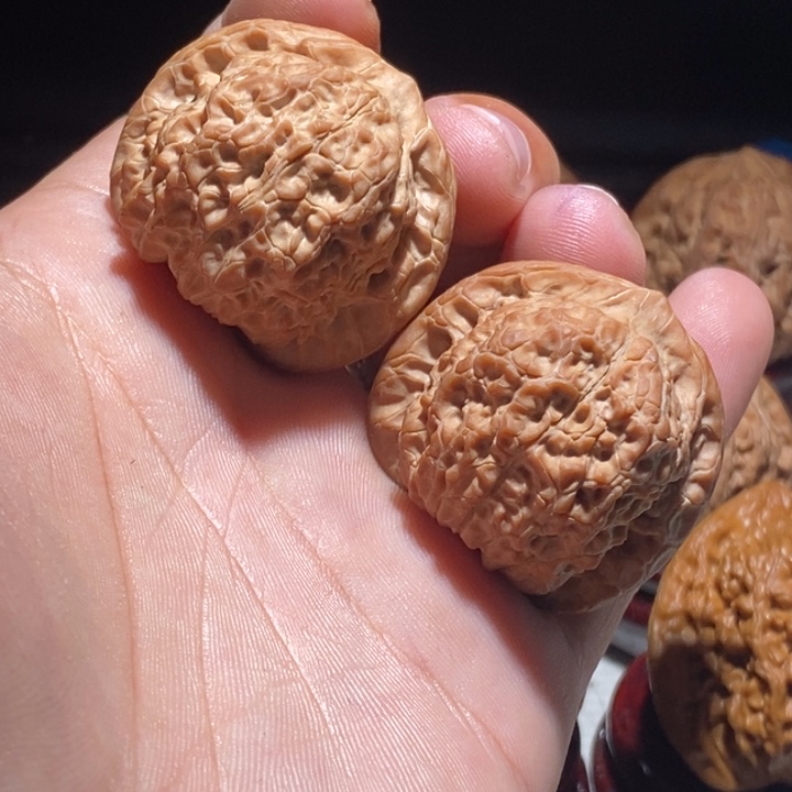枫***ㅤ文玩核桃把件39血麒麟